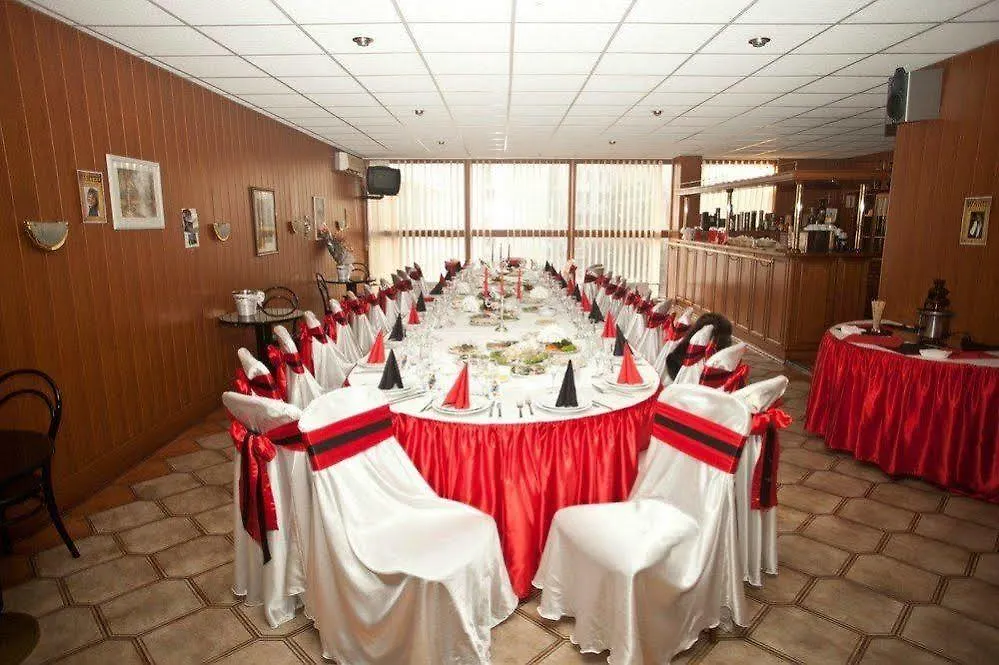 Hostynnist Hotel Kyjev 2*,  Ukrajina